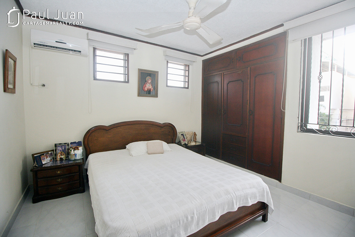Charming house in Castillogrande